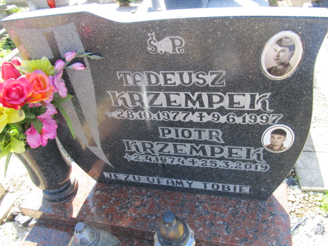 Piotr Krzempek 1974 Grodziec - Grobonet - Wyszukiwarka osób pochowanych